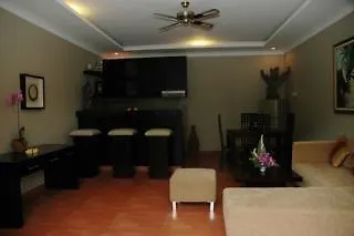 Pensión Sindhu Mertha 4*